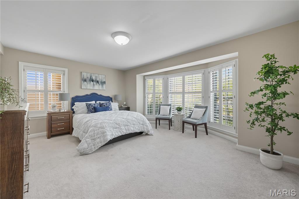 10 Ladue Hills Drive