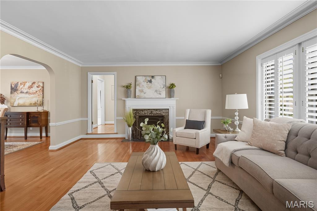 10 Ladue Hills Drive