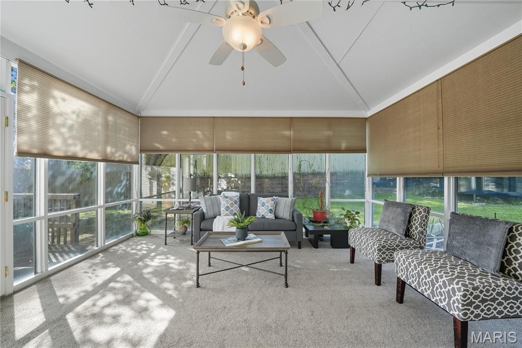 10 Ladue Hills Drive