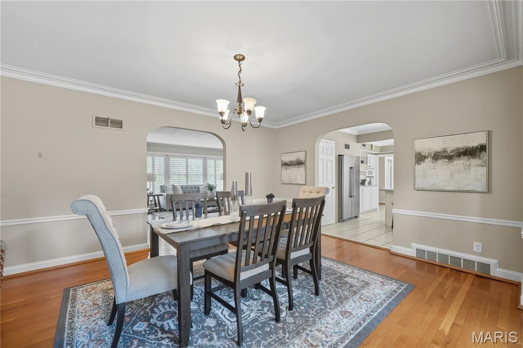 10 Ladue Hills Drive