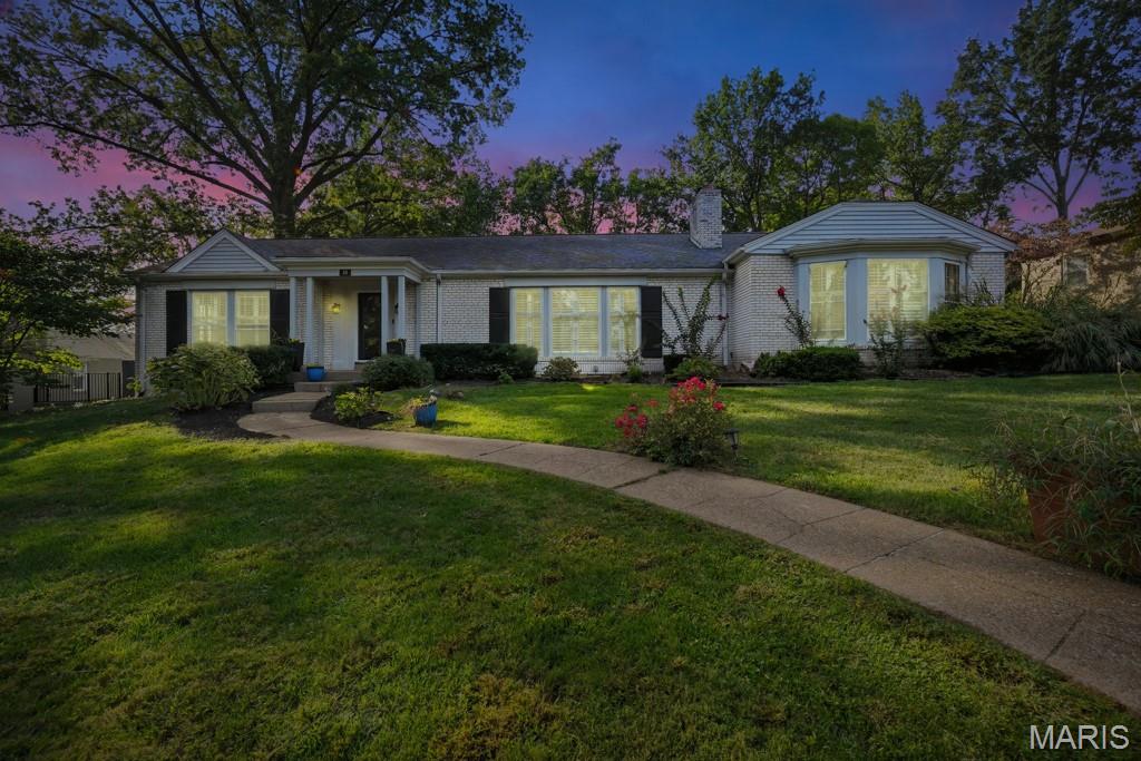 10 Ladue Hills Drive