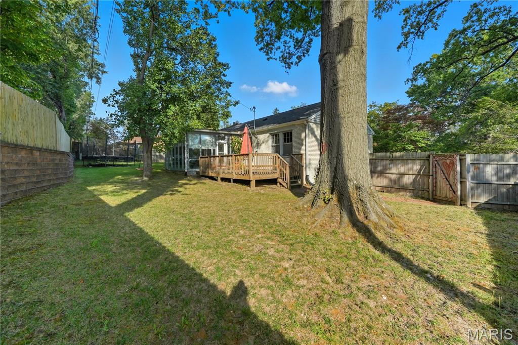 10 Ladue Hills Drive