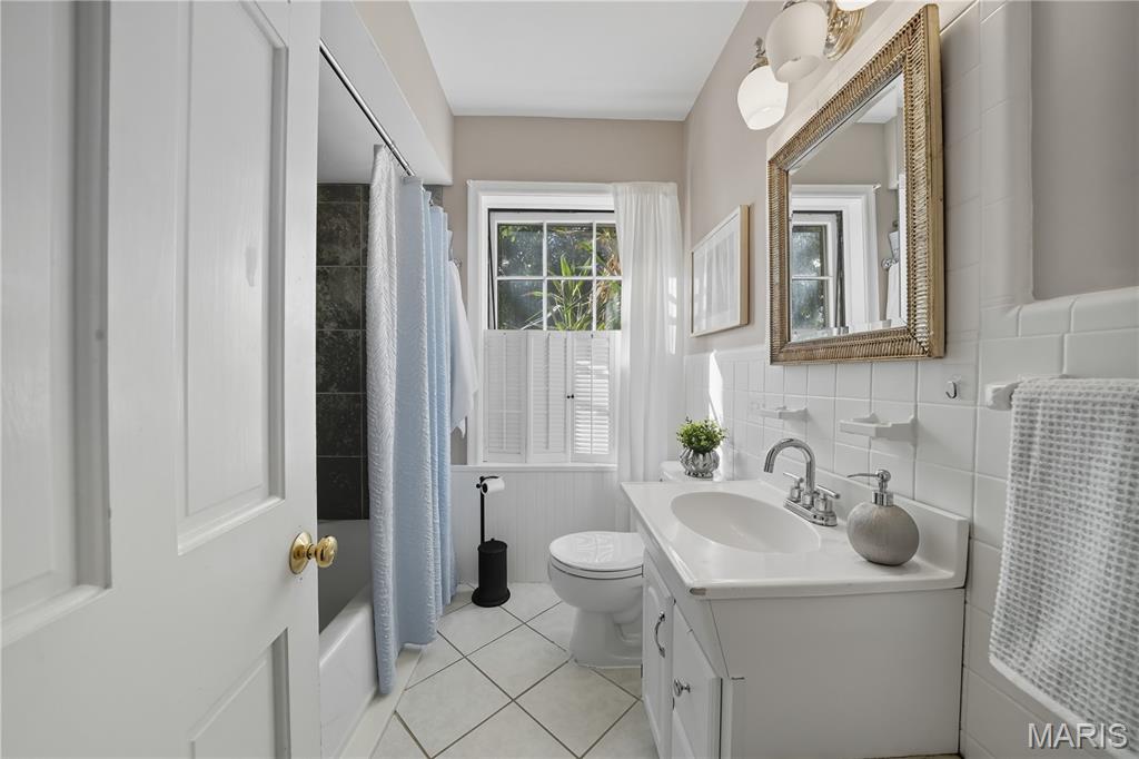 10 Ladue Hills Drive