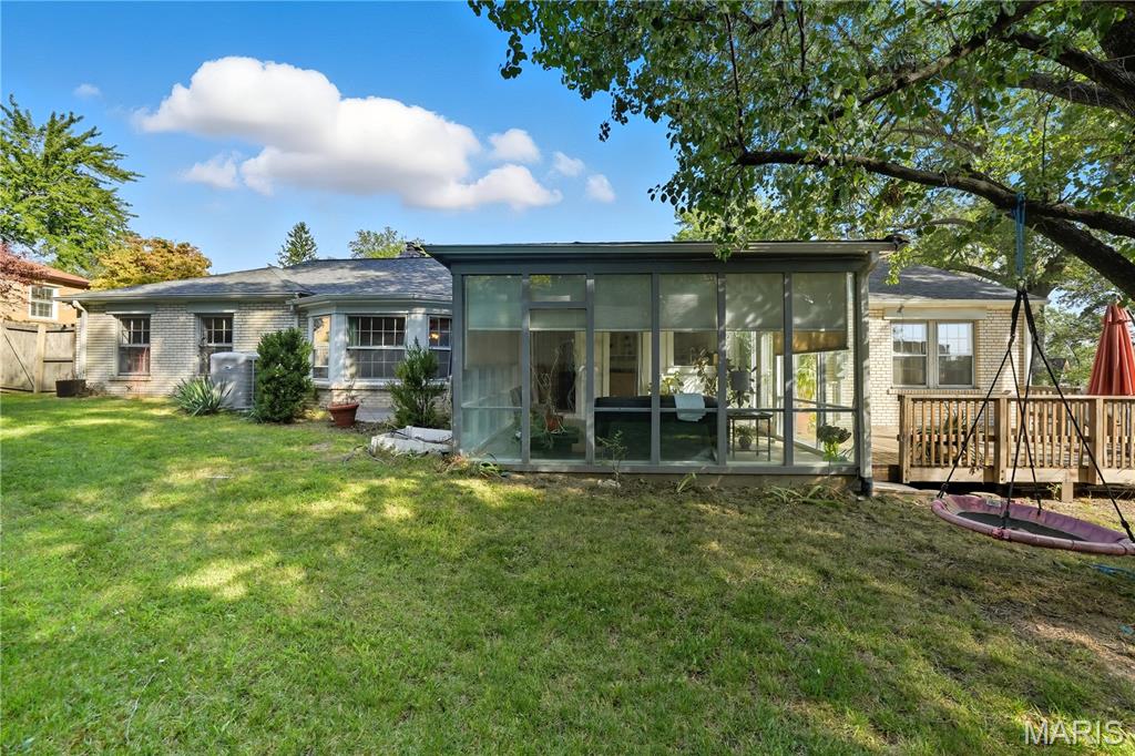 10 Ladue Hills Drive