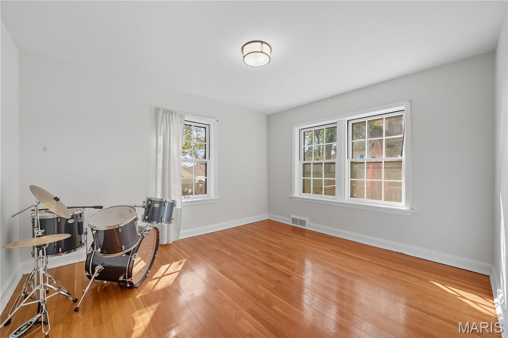 10 Ladue Hills Drive