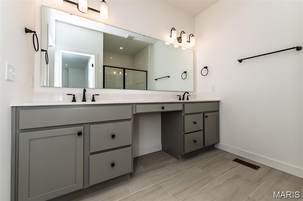 8916 Gateway Circle Unit: 41-805