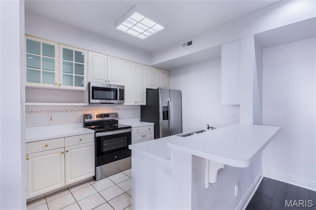 750 S Hanley Road Unit: 120