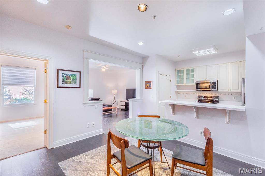 750 S Hanley Road Unit: 120