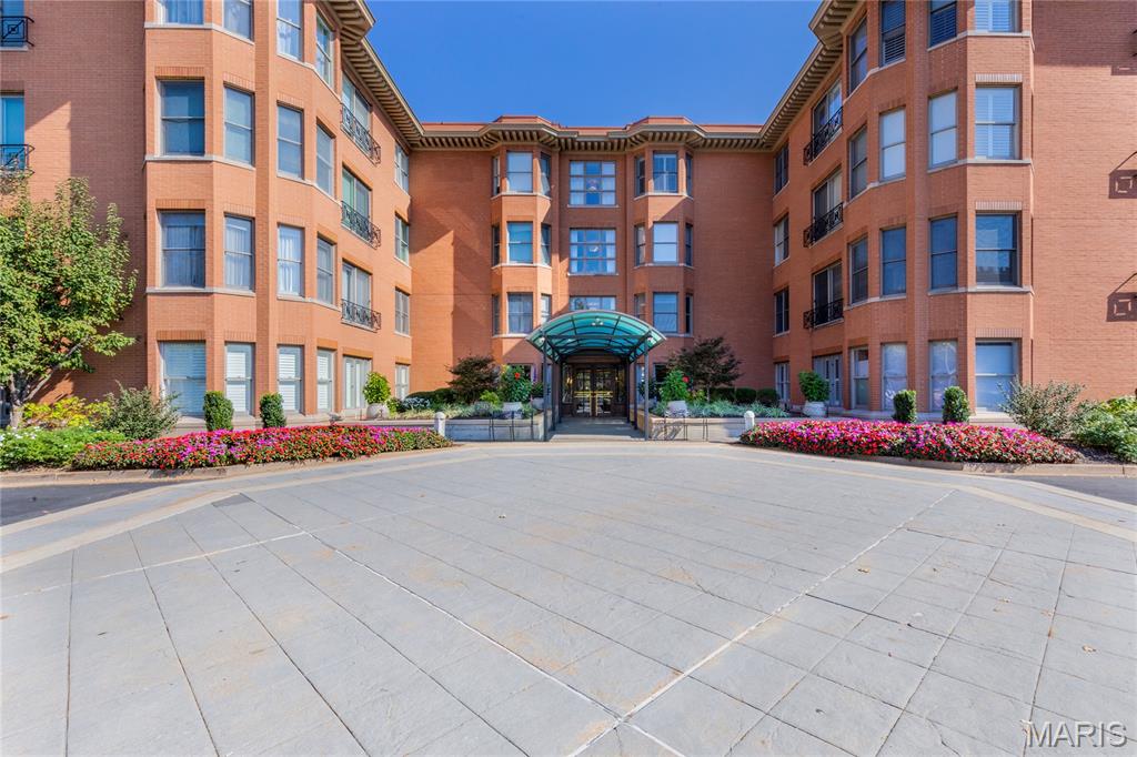 750 S Hanley Road Unit: 120