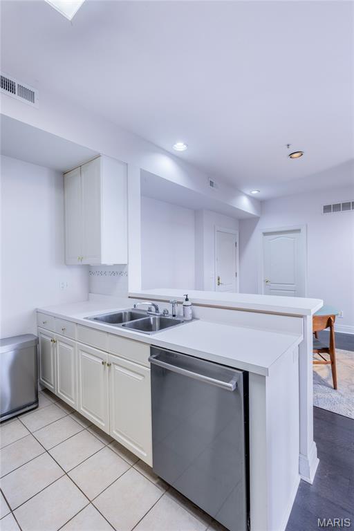 750 S Hanley Road Unit: 120