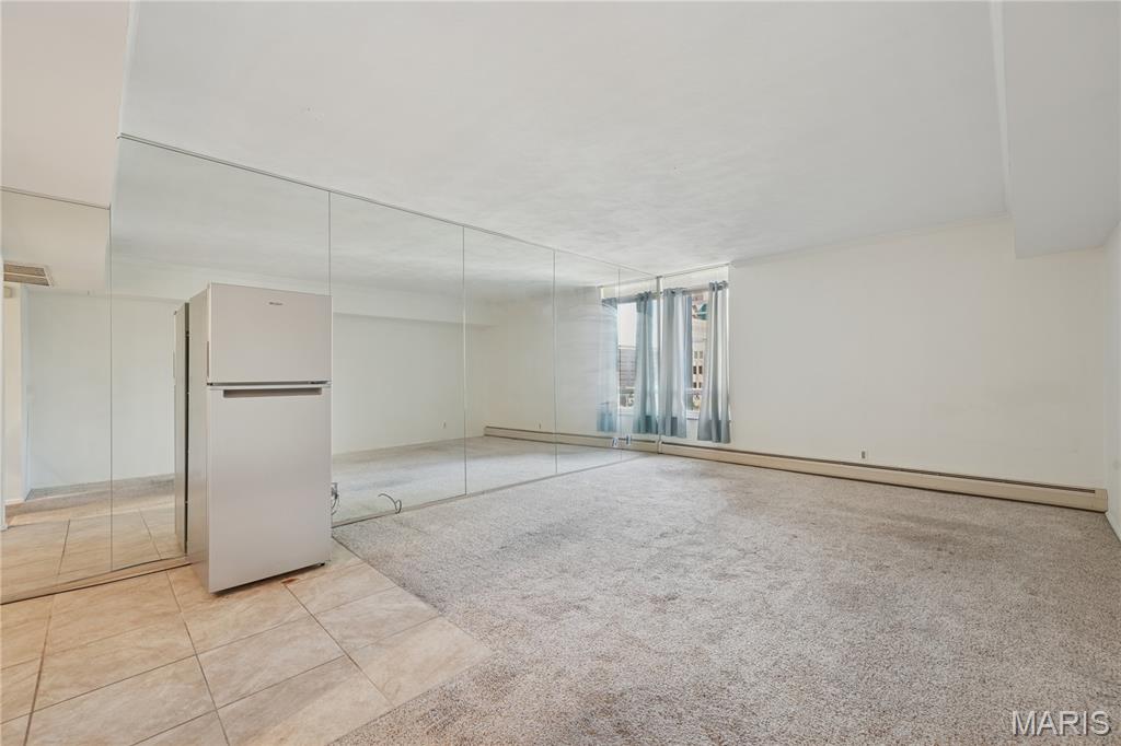 200 S Brentwood Boulevard Unit: 7E