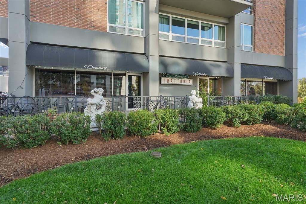 200 S Brentwood Boulevard Unit: 7E