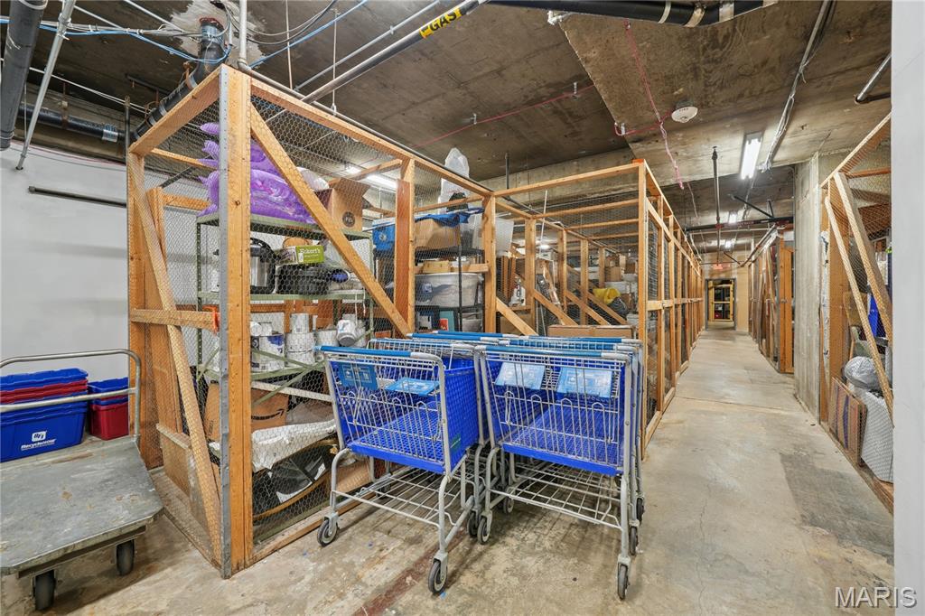 200 S Brentwood Boulevard Unit: 7E