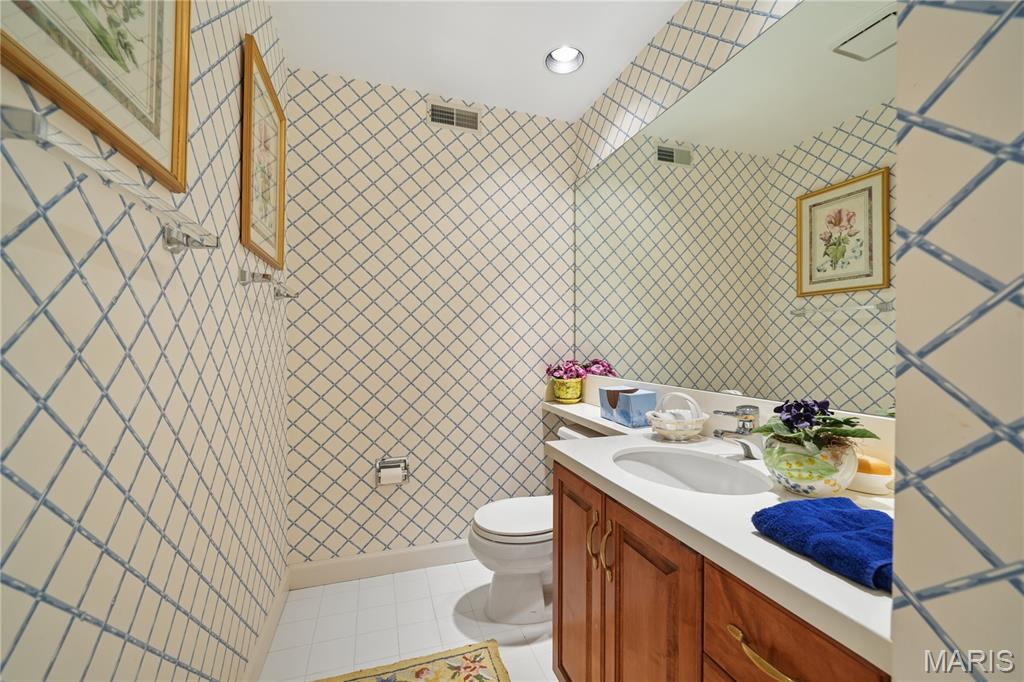 13016 Pembrooke Valley Court