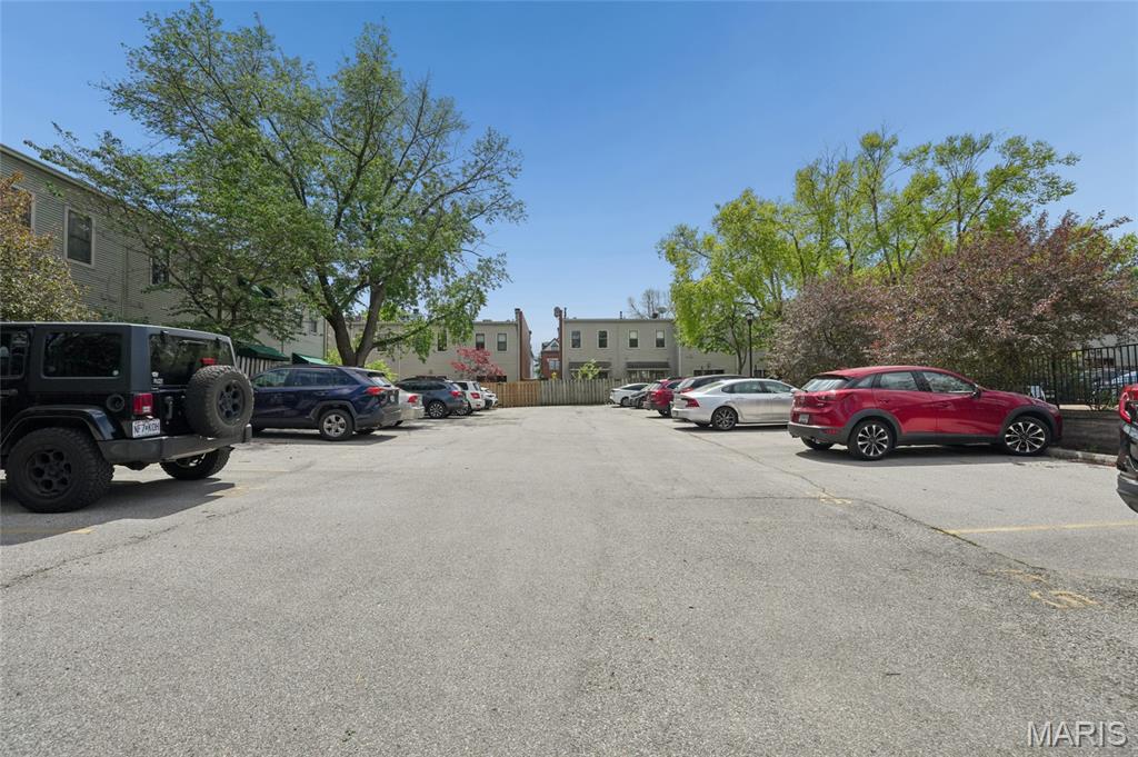23 N Boyle Avenue