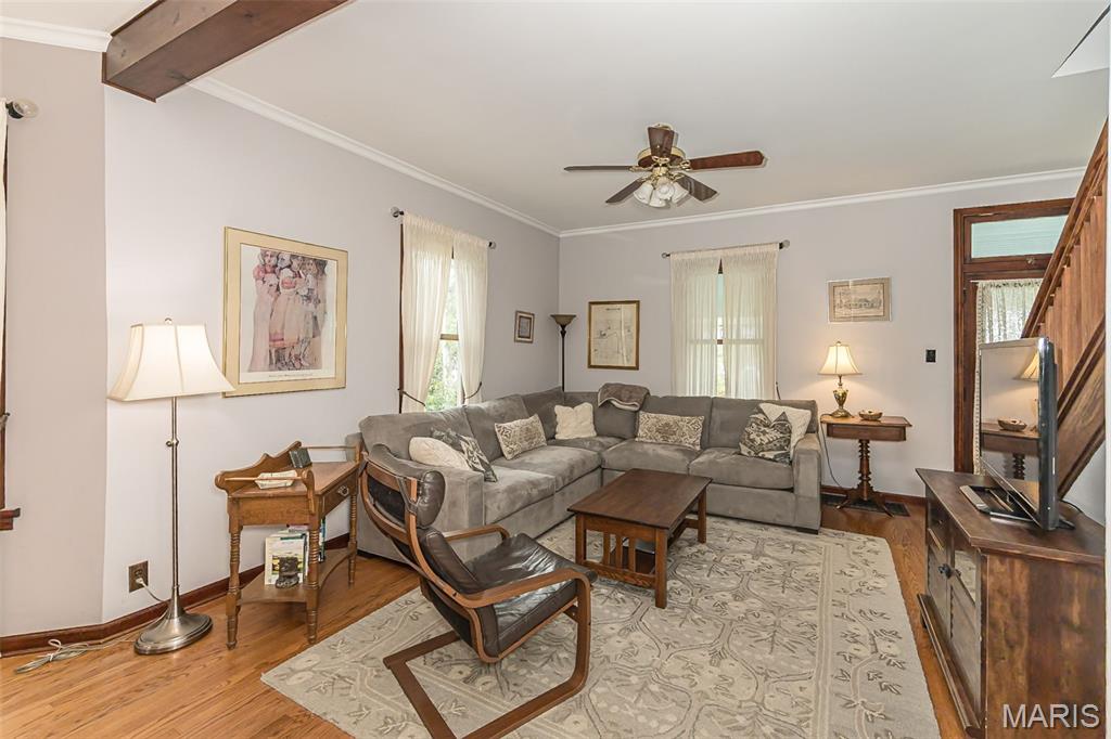 326 W Essex Avenue