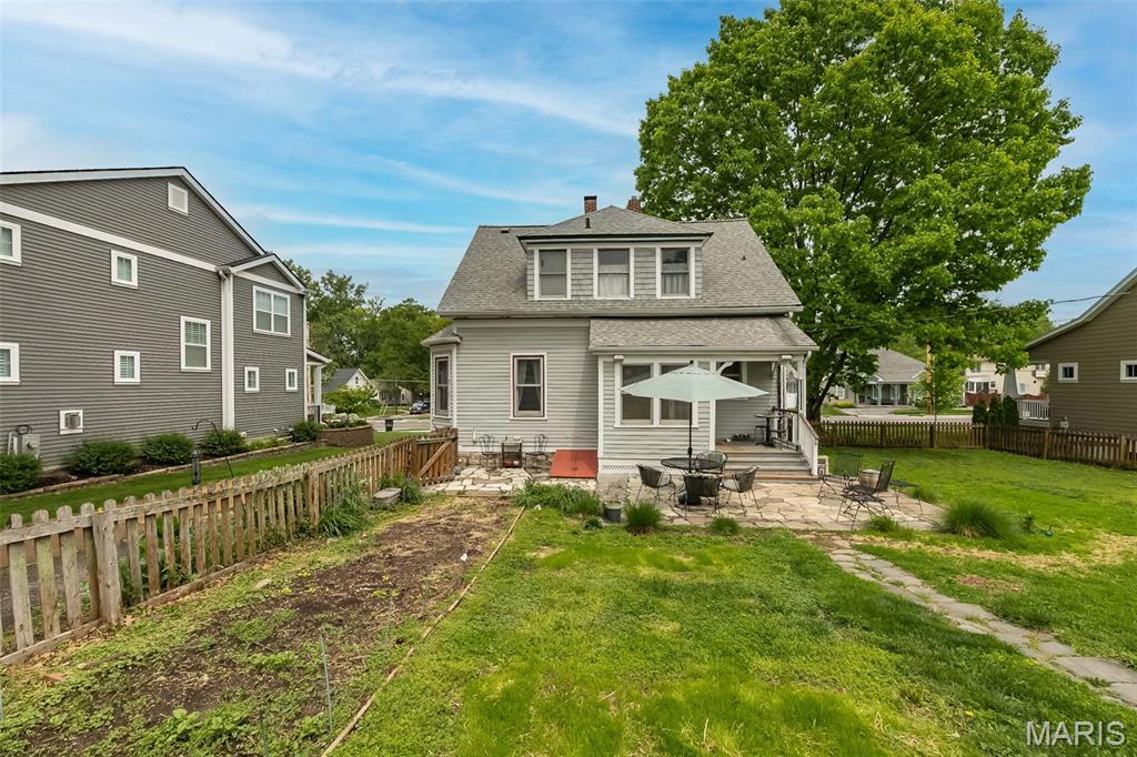 326 W Essex Avenue