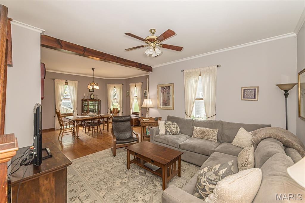 326 W Essex Avenue