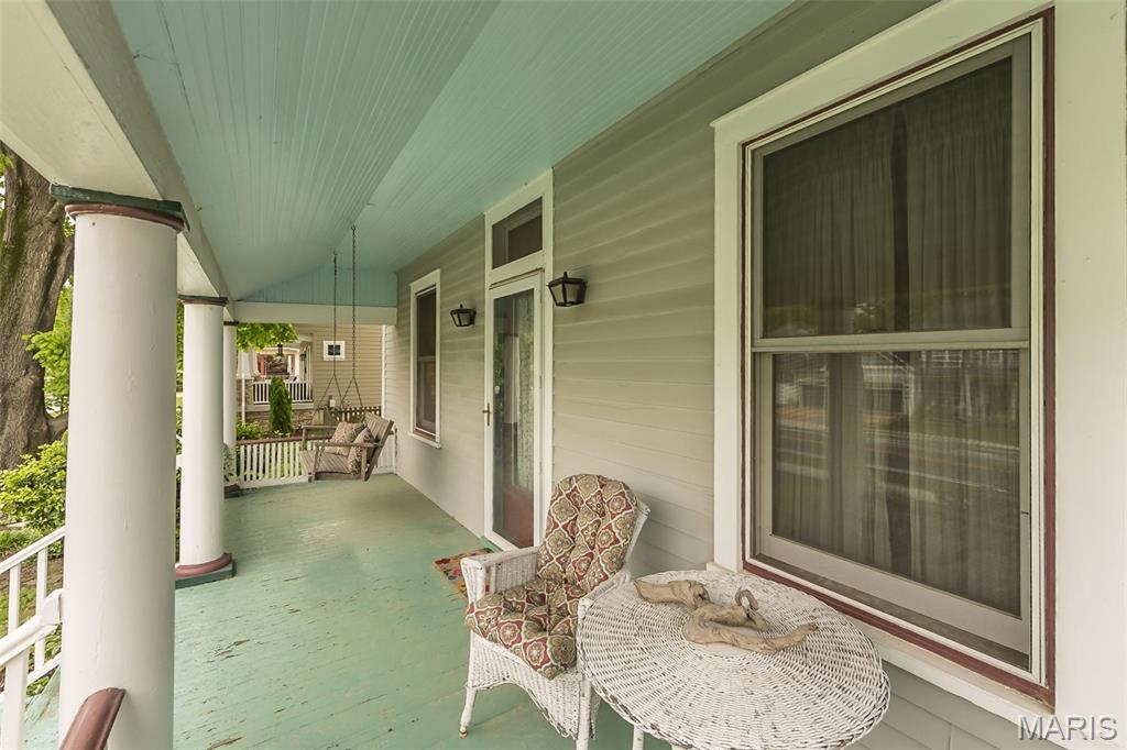 326 W Essex Avenue