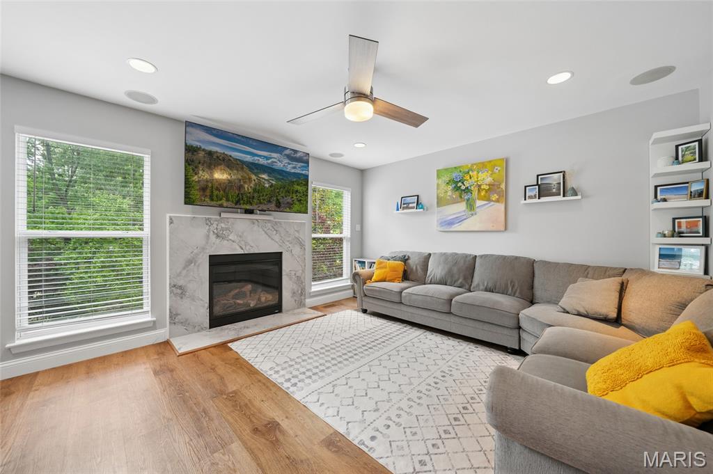 9318 Kenneth Place
