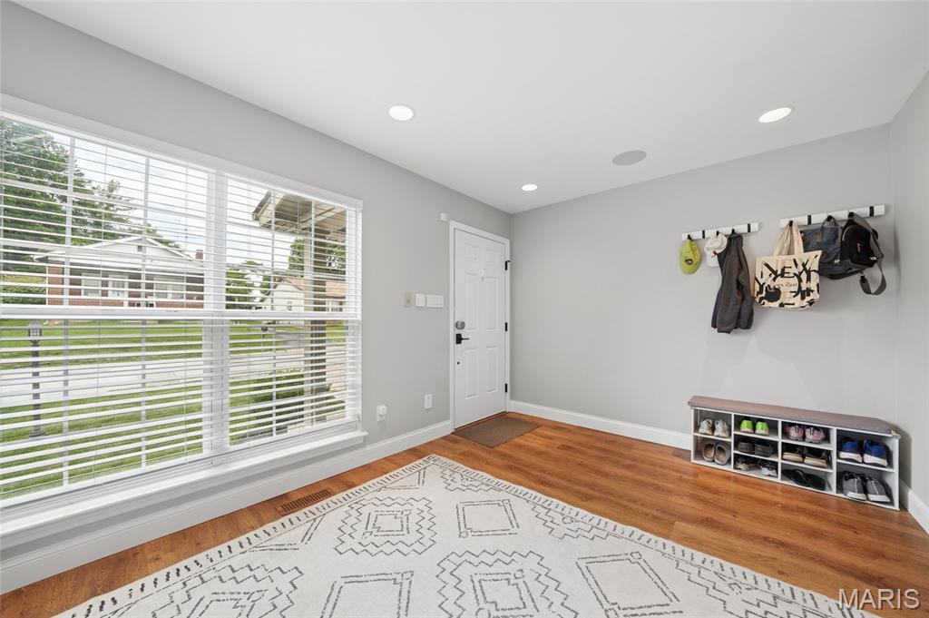 9318 Kenneth Place