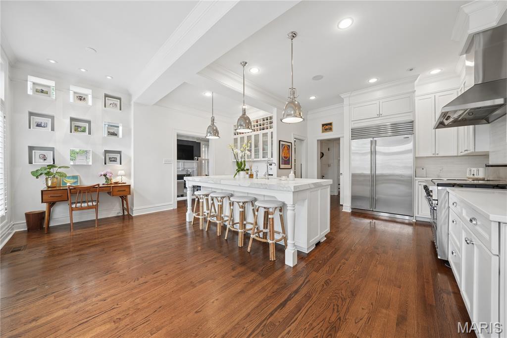 53 Kingsbury Place