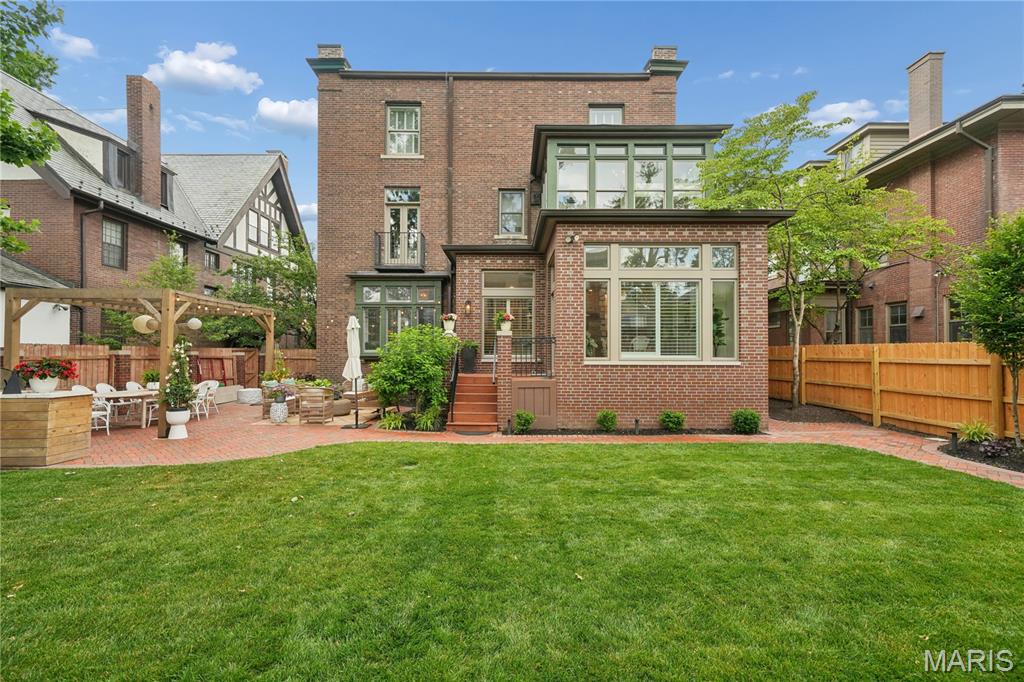 53 Kingsbury Place