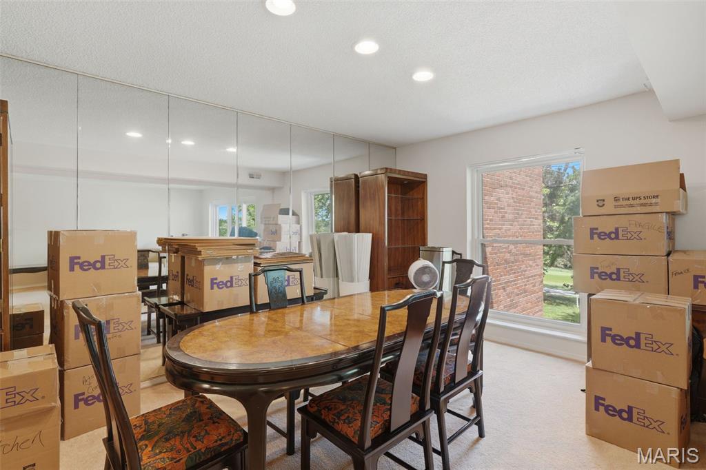 578 Sarah Lane Unit: 206