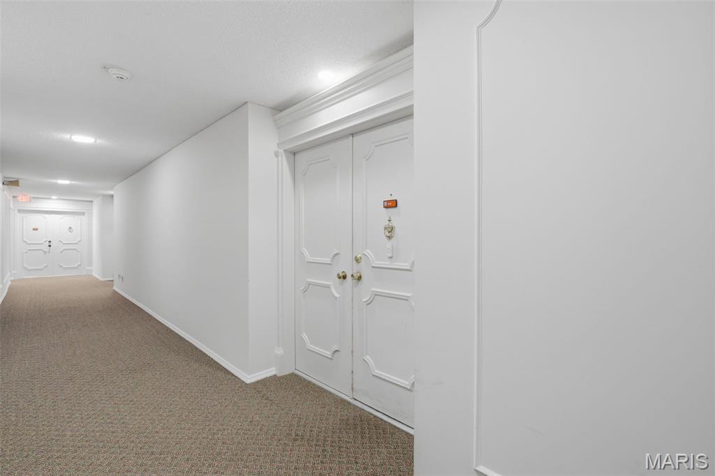 578 Sarah Lane Unit: 206