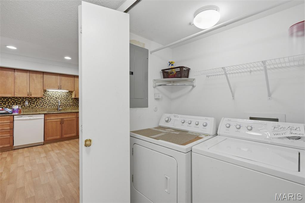 578 Sarah Lane Unit: 206