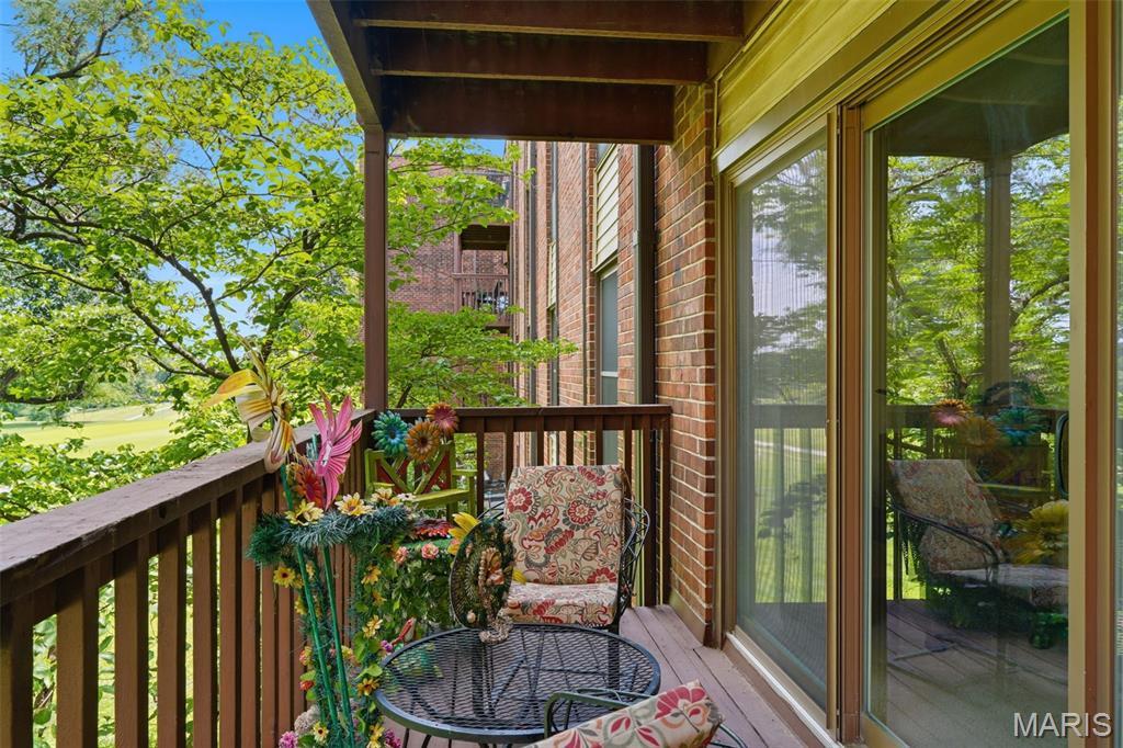 578 Sarah Lane Unit: 206