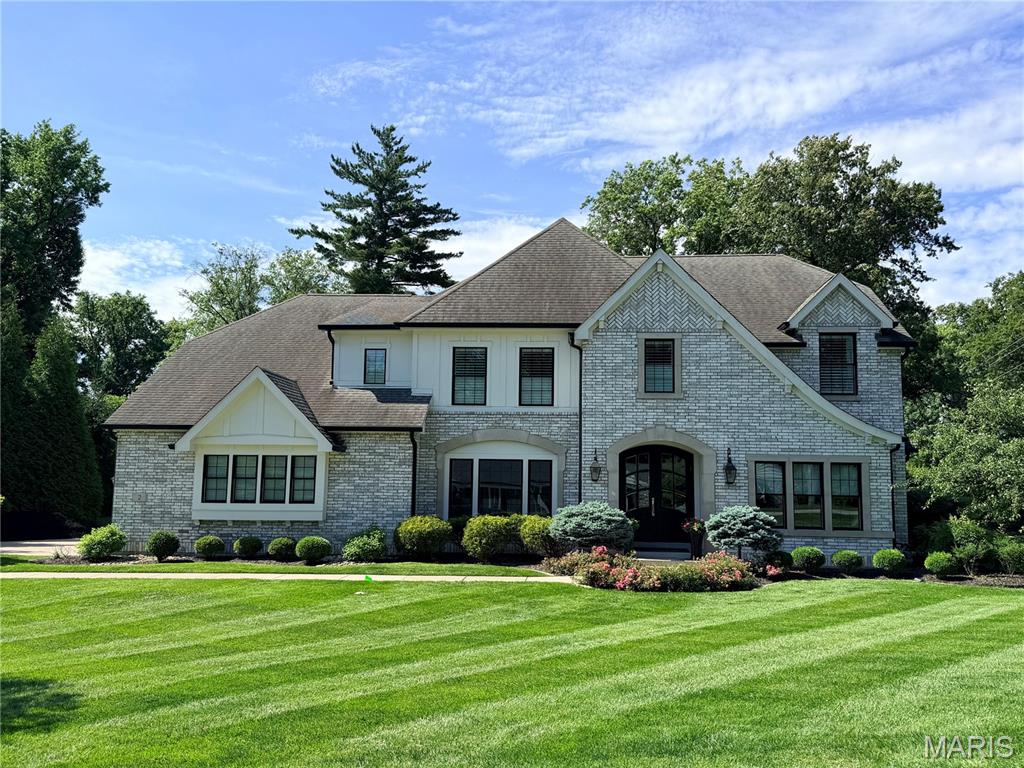 2 Sunny Meade Drive