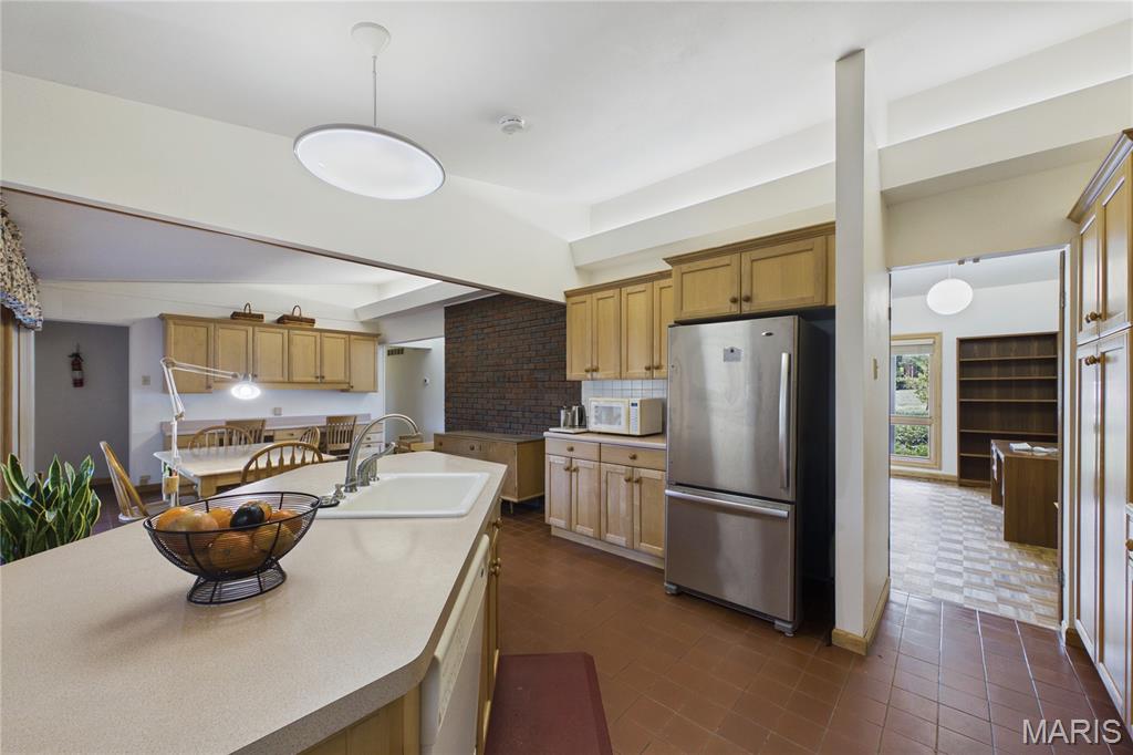 1139 Indian Meadows Drive
