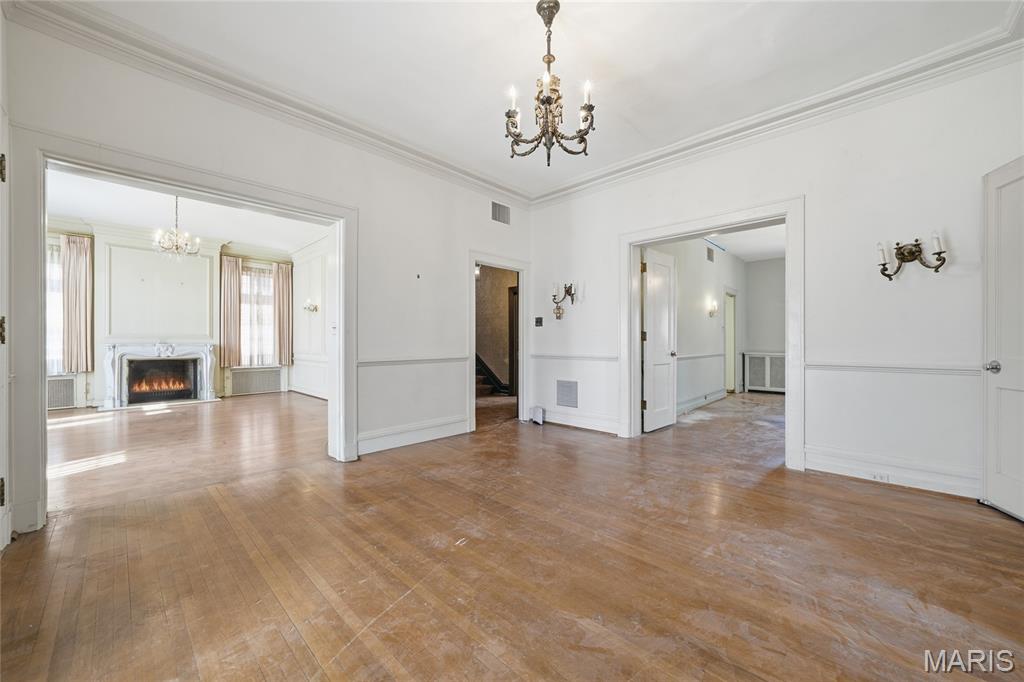 57 Kingsbury Place