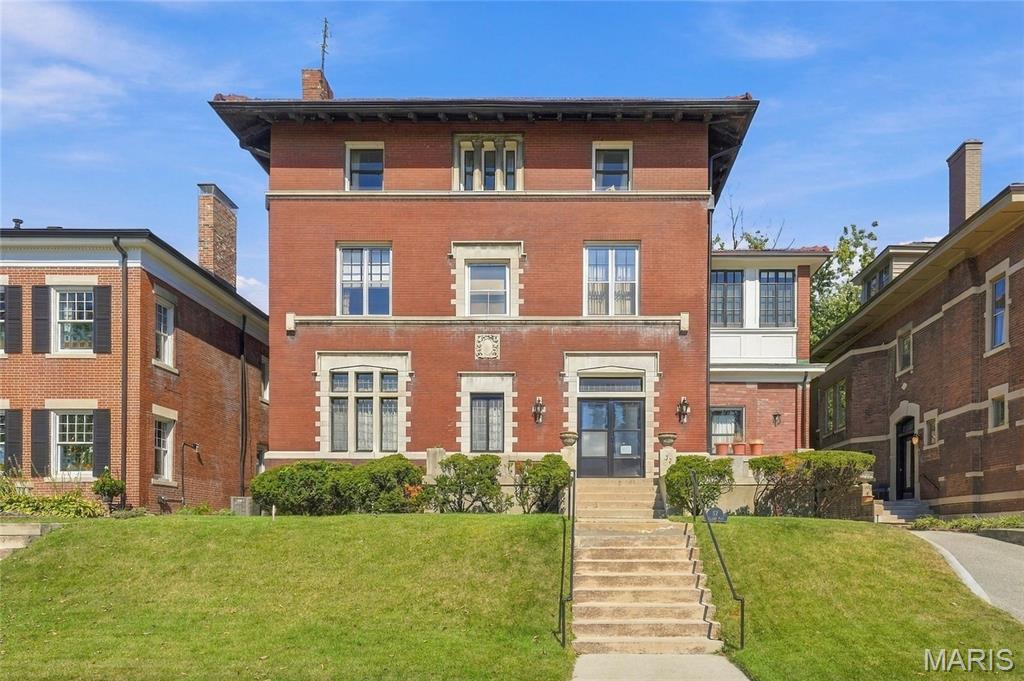 57 Kingsbury Place