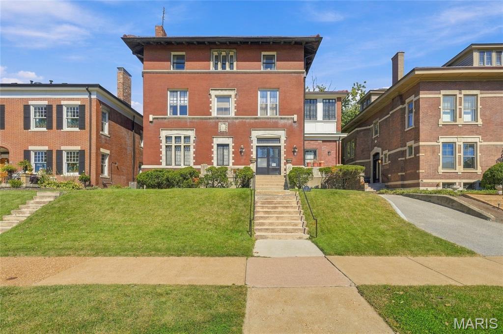 57 Kingsbury Place