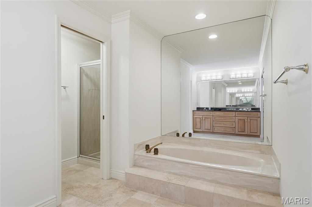 15826 Harris Ridge Court Unit: 15826