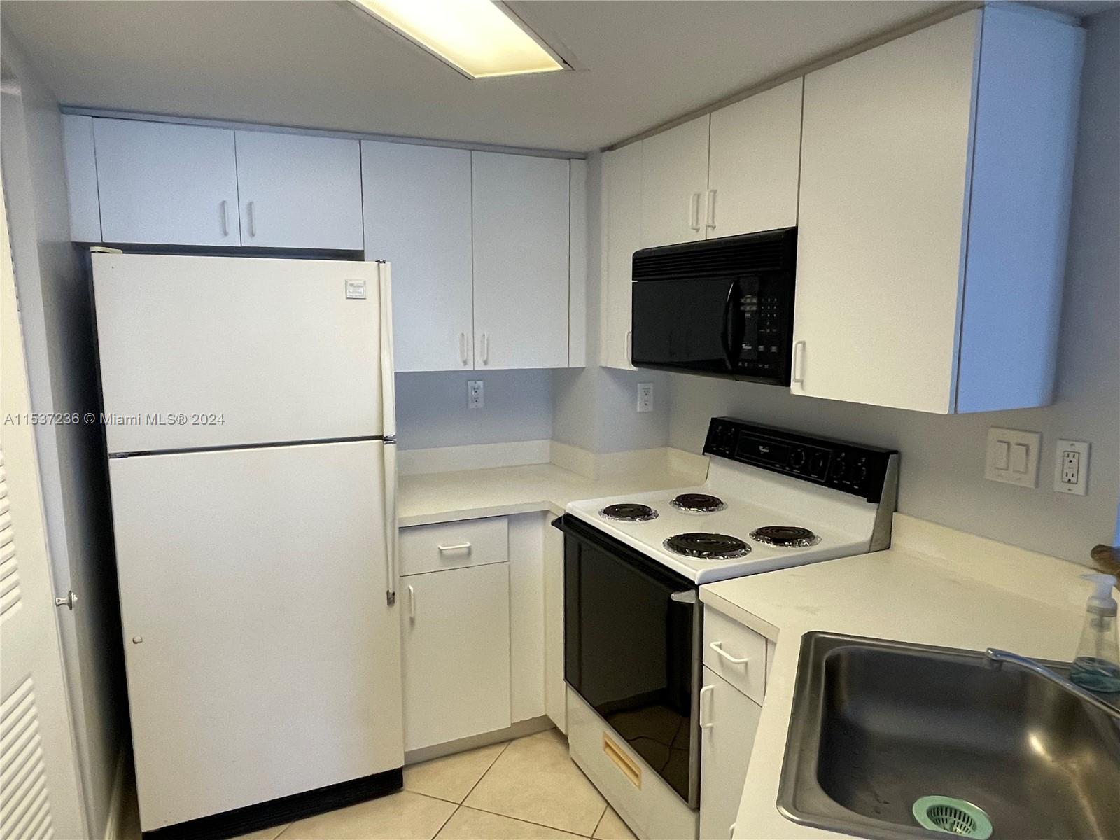2351 Douglas Rd # 1208
