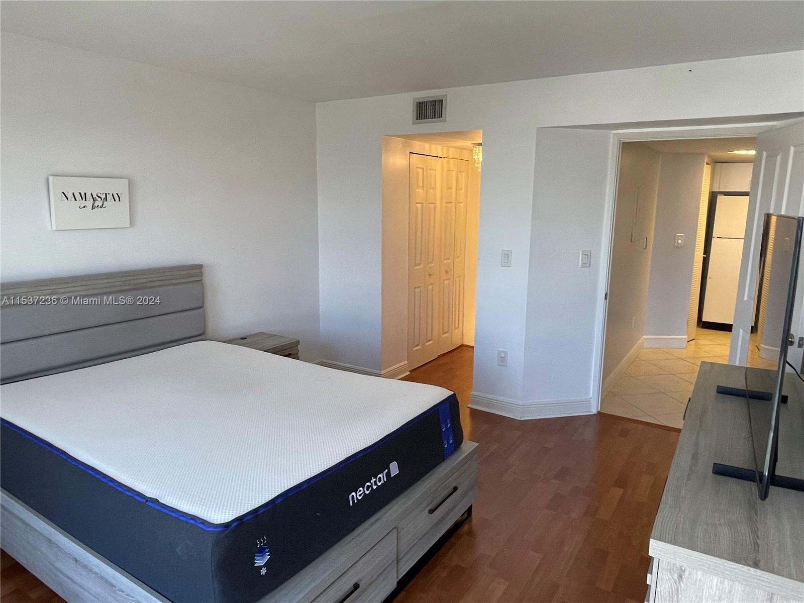 2351 Douglas Rd # 1208