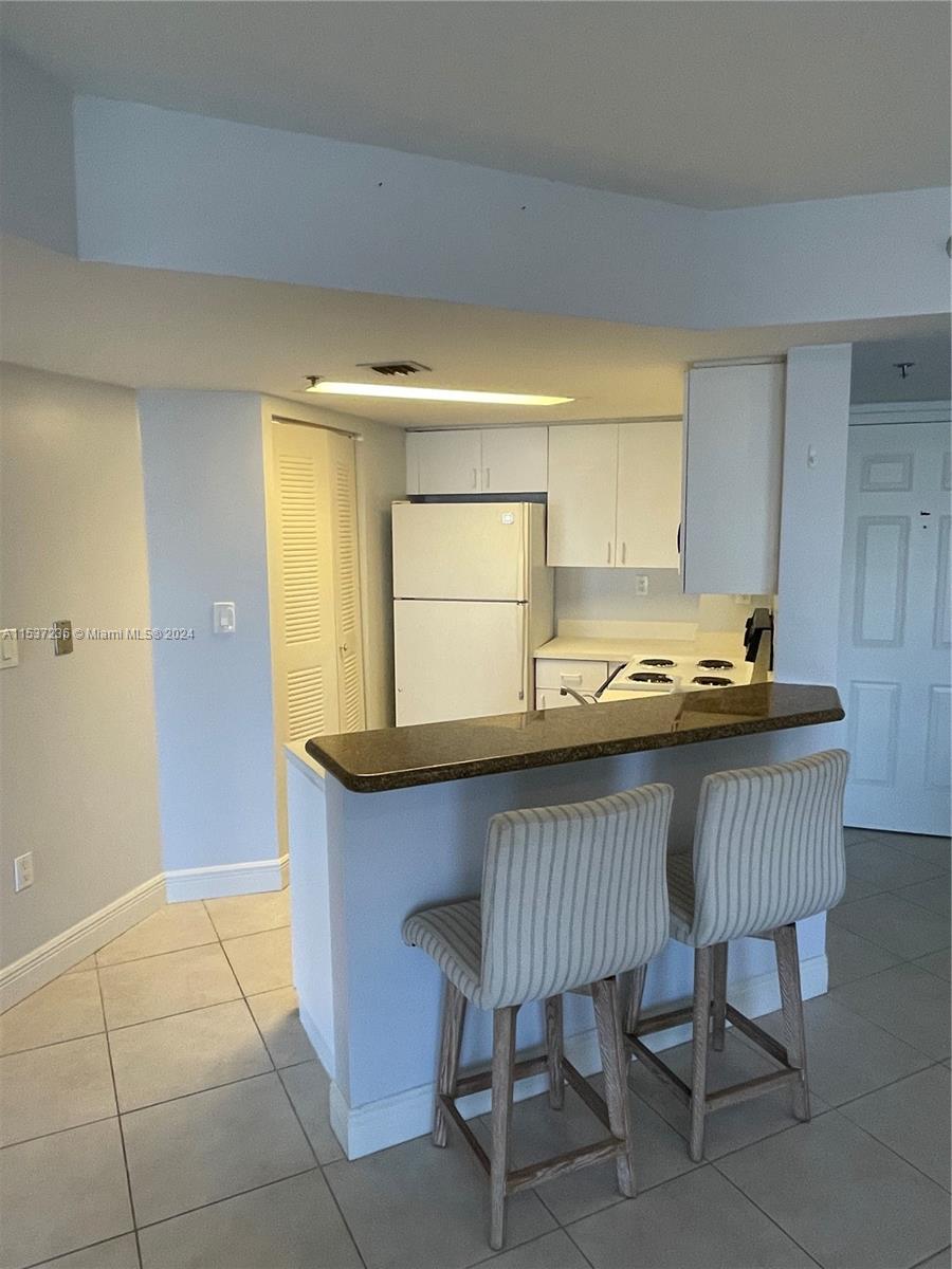 2351 Douglas Rd # 1208