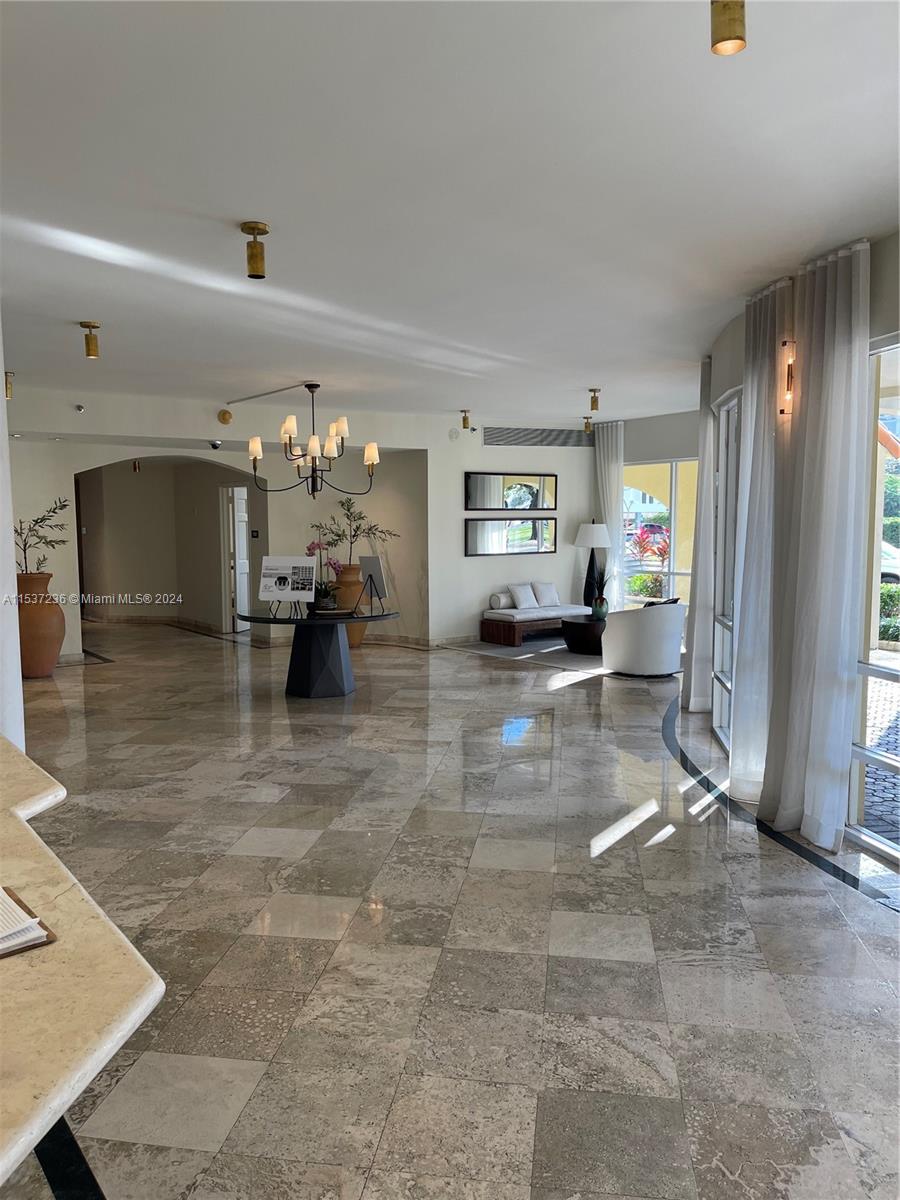 2351 Douglas Rd # 1208