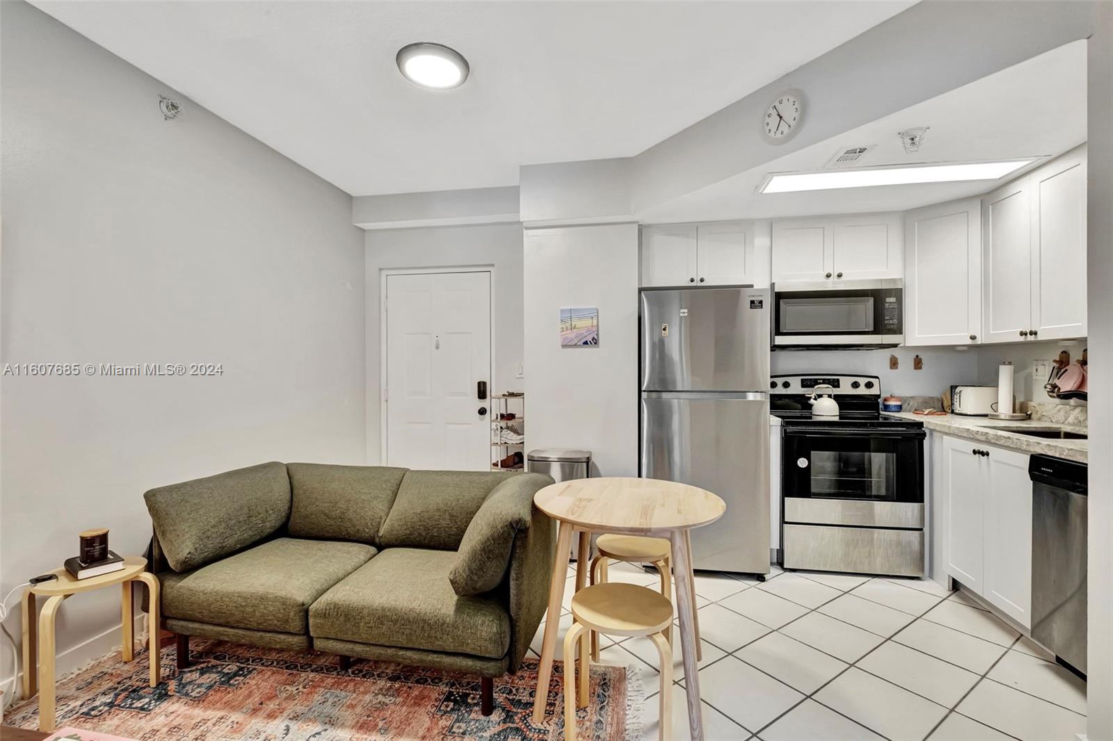 3051 SW 27th Ave # 402
