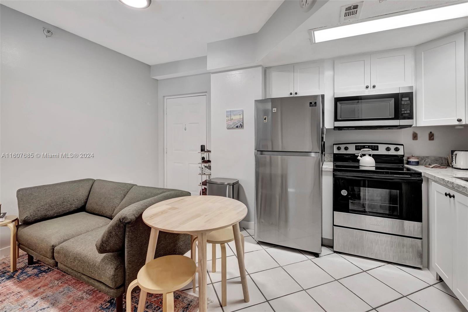 3051 SW 27th Ave # 402