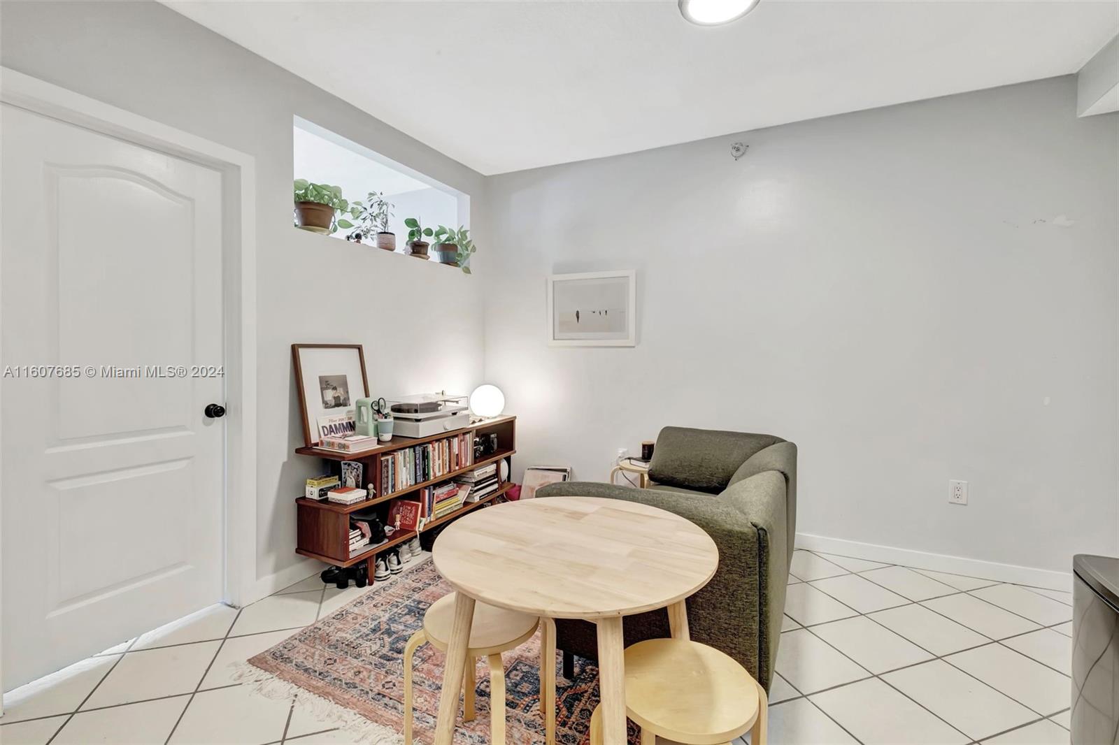 3051 SW 27th Ave # 402