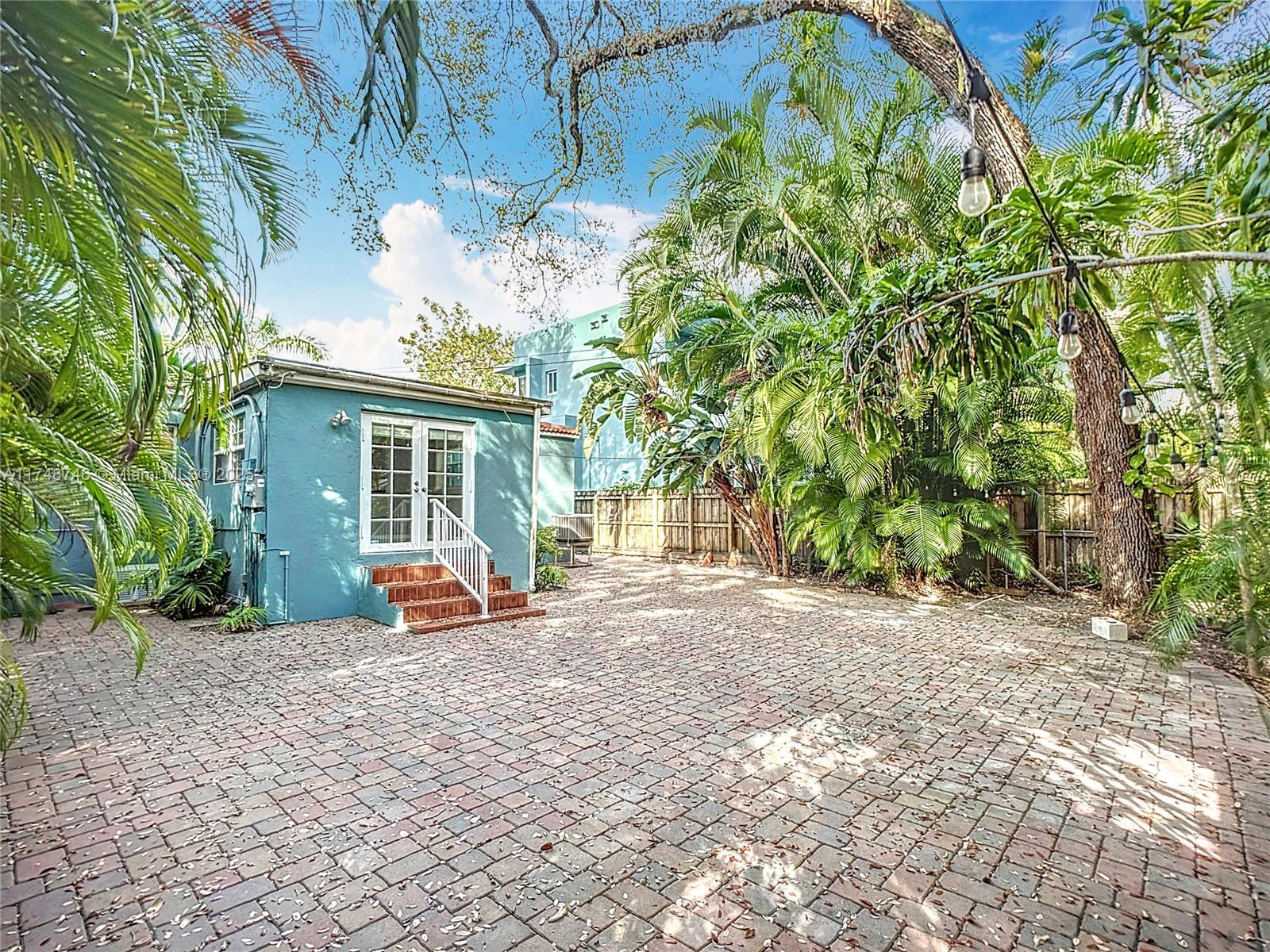2288 Tequesta Way