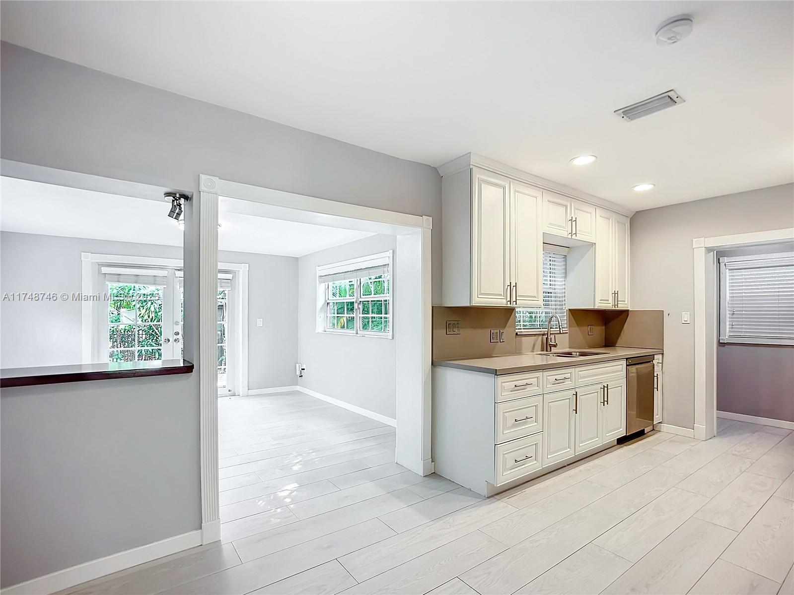 2288 Tequesta Way