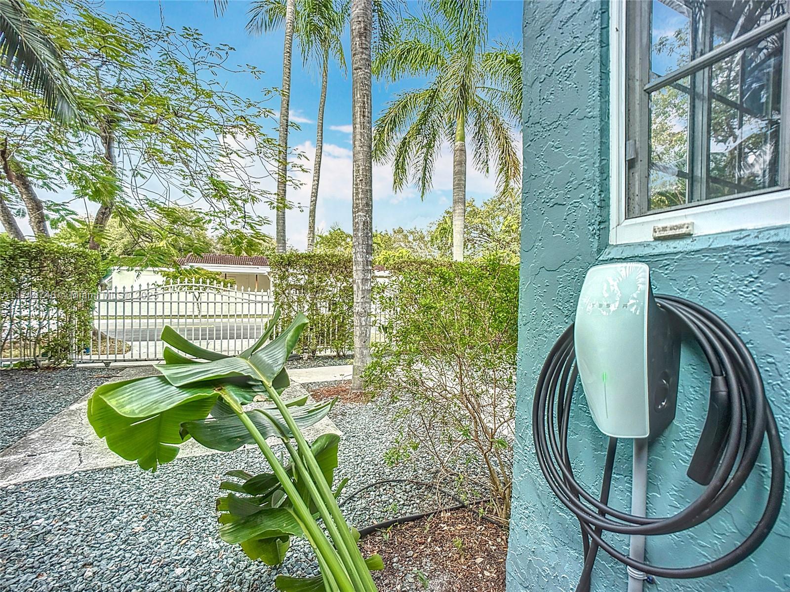 2288 Tequesta Way