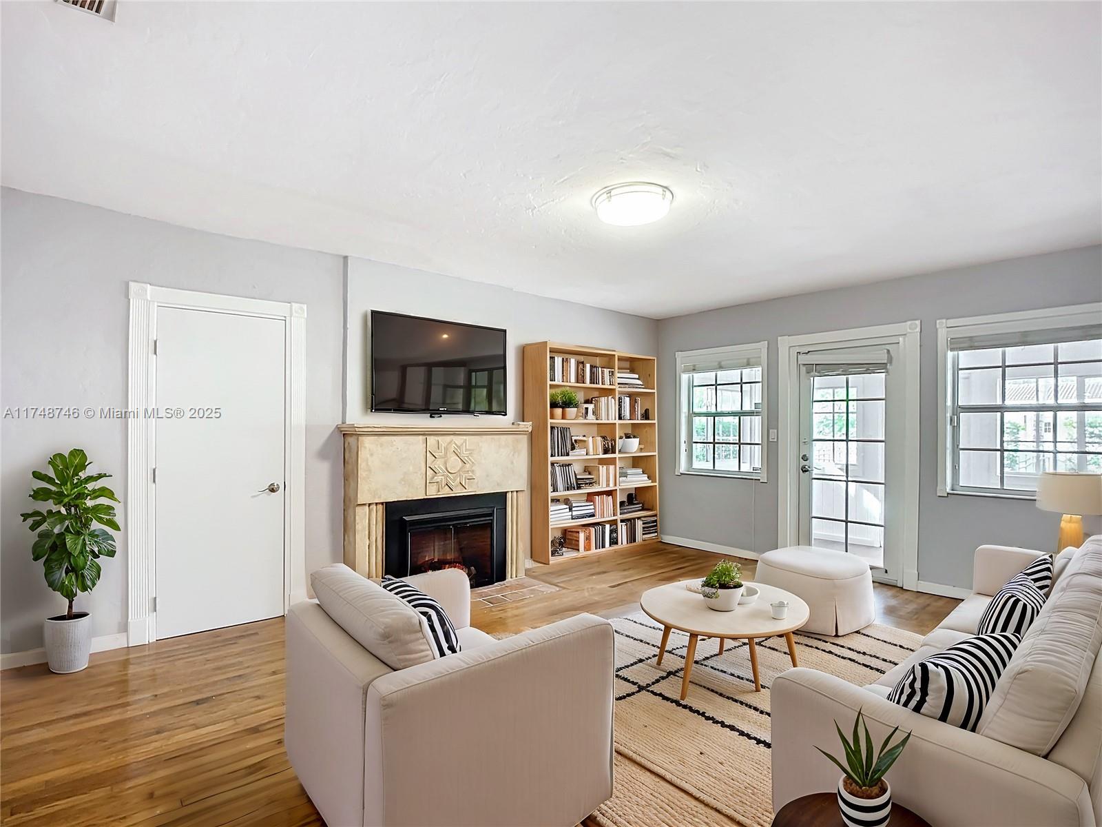 2288 Tequesta Way