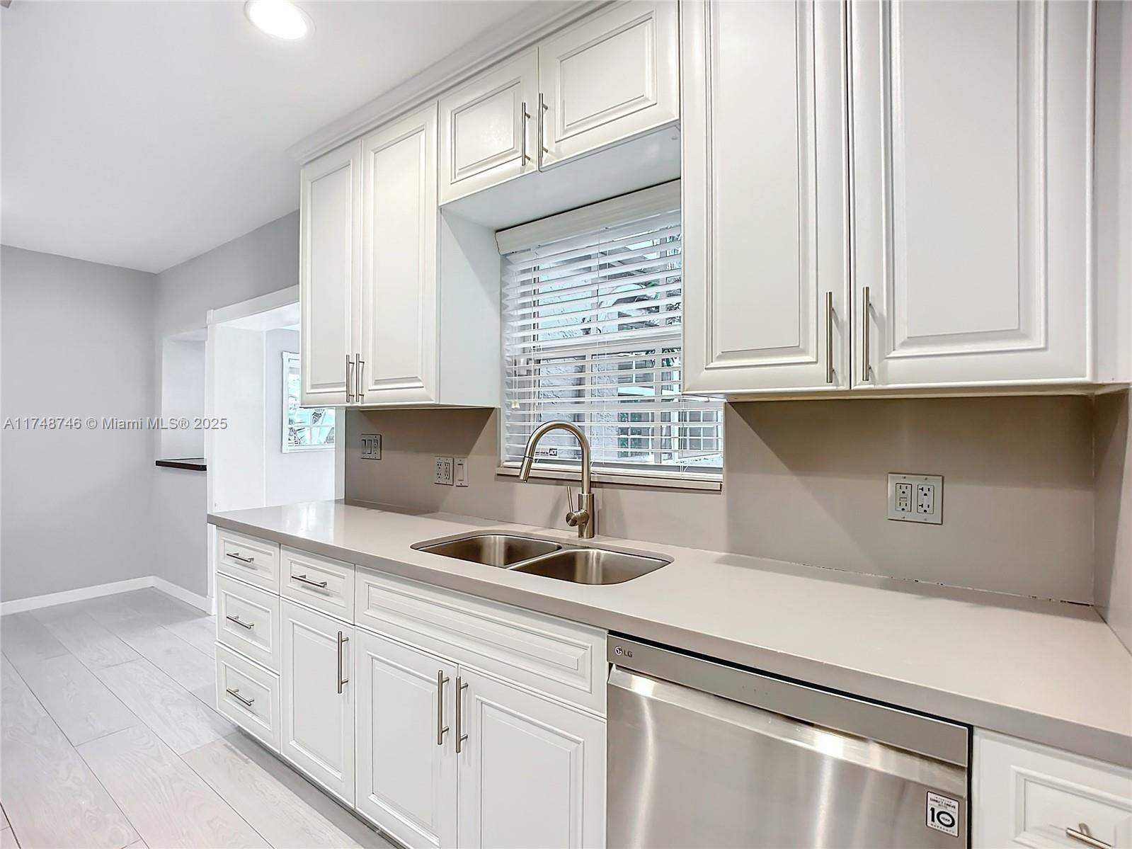 2288 Tequesta Way