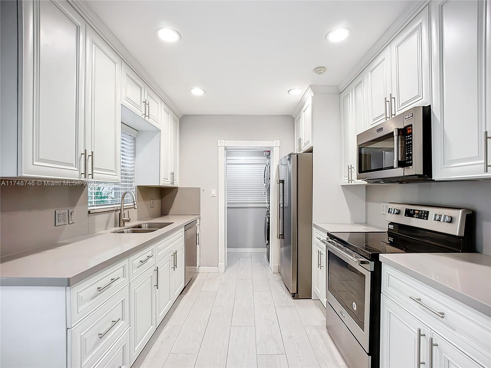 2288 Tequesta Way